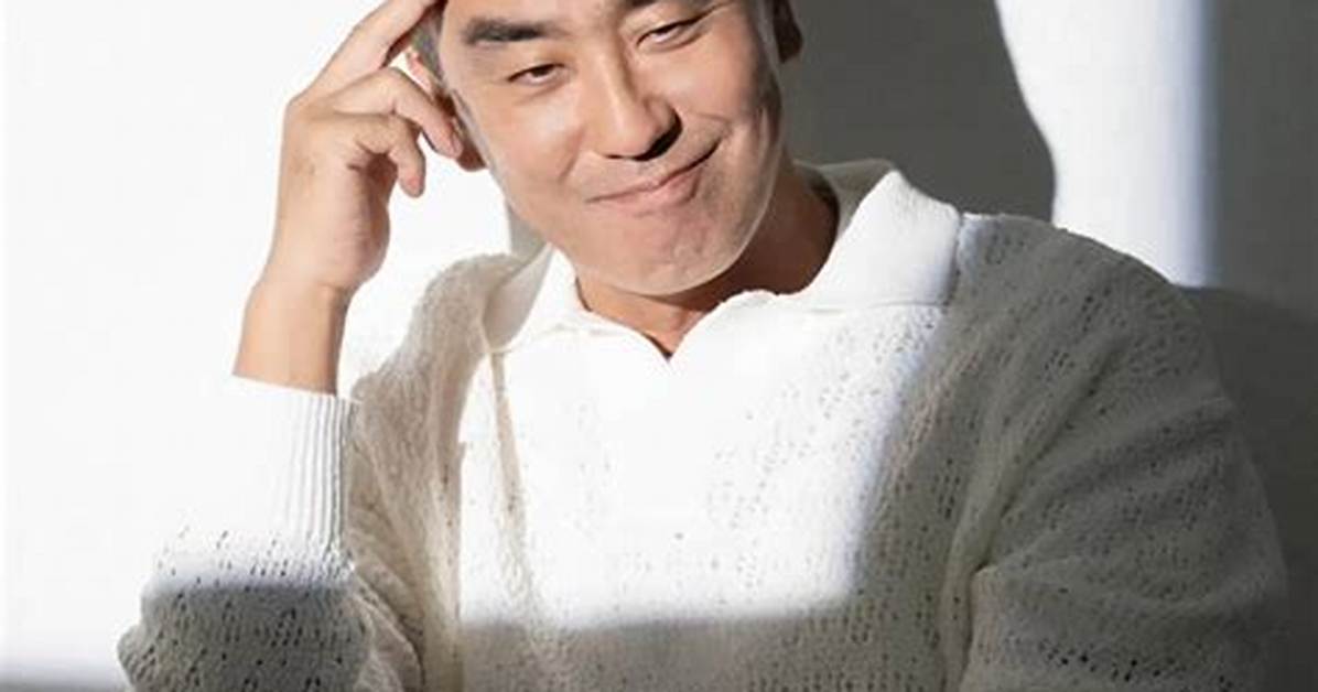 Ryu Seung-Ryong Net Worth, Age, Height, Bio, Birthday, Wiki!