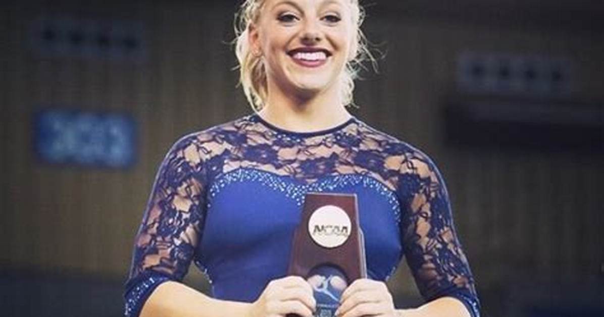 Samantha Peszek - Net Worth, Age, Height, Birthday, Bio, Wiki!