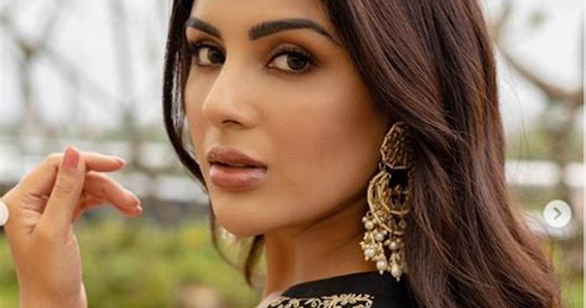 Samyuktha Menon- Wiki Age, Height, Net Worth, Boyfriend, Dating