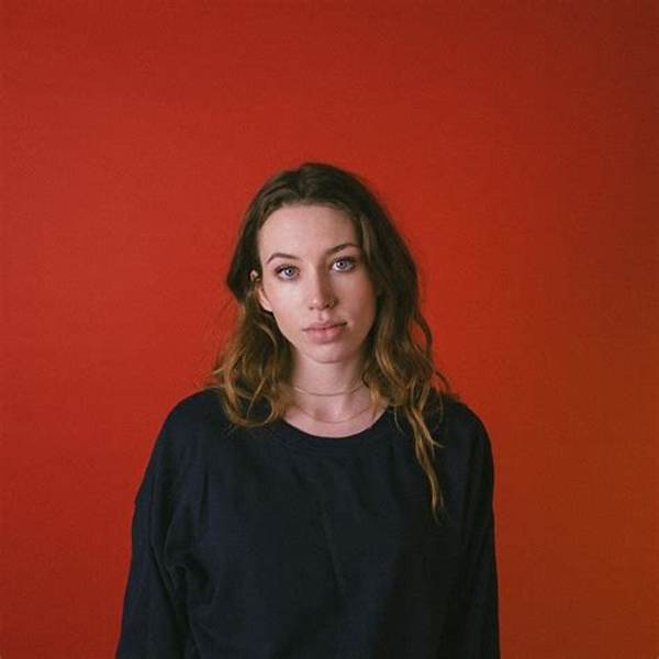 Sarah Close Unveils New Single 'Caught Up', Taken from Her Debut Ep Released Today