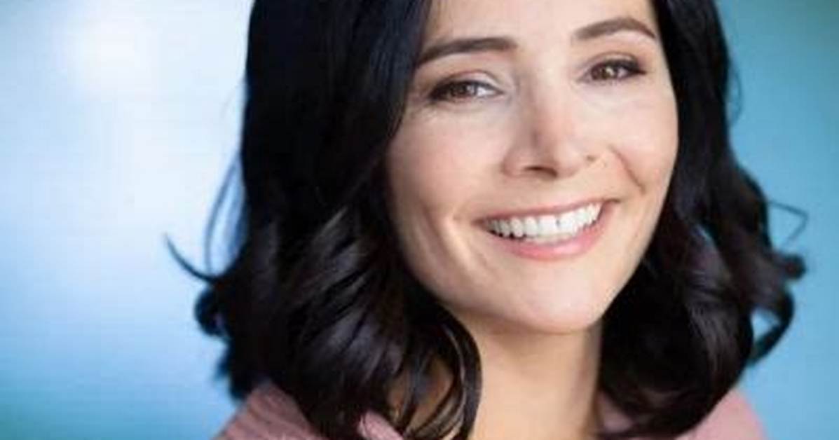 Sarah Edmondson Net Worth, Age, Height, Bio, Birthday, Wiki!
