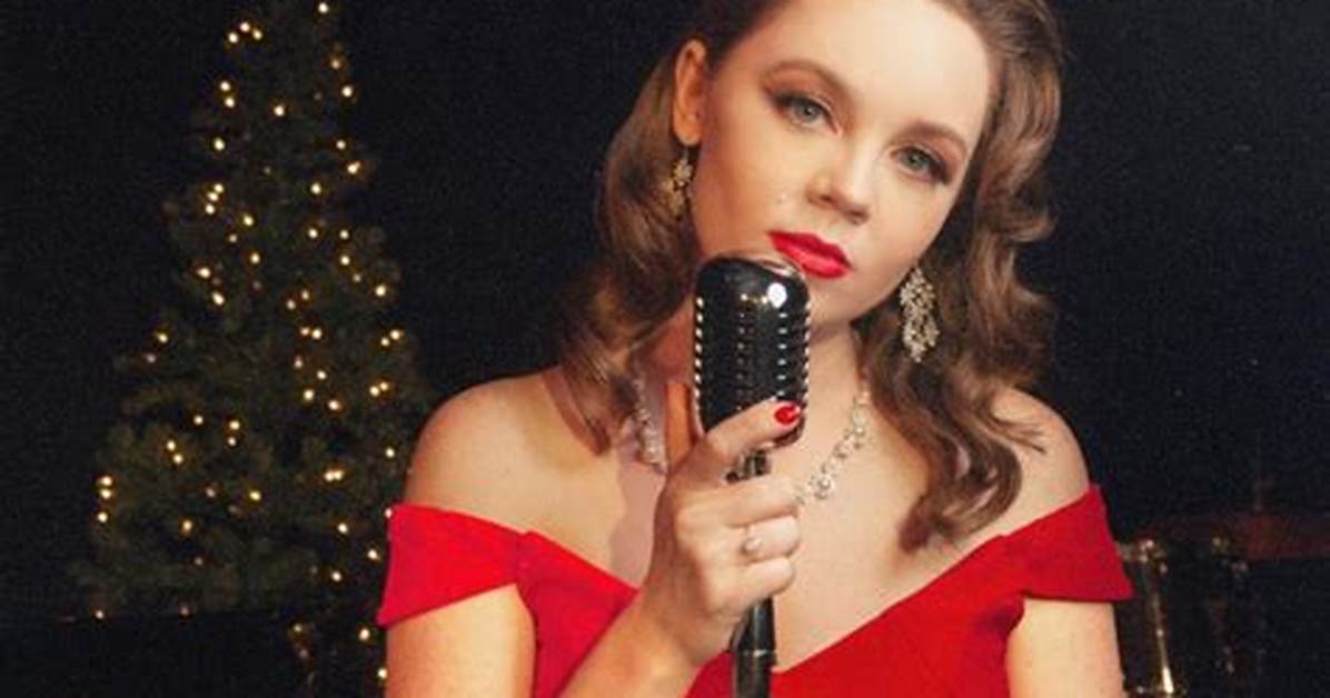 Sarah Reeves Xmas Album! - Celebmix