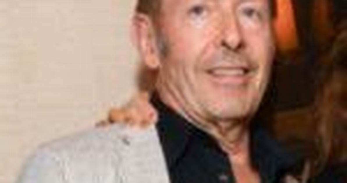 Simon Kirke Net Worth, Age, Height, Bio, Birthday, Wiki!
