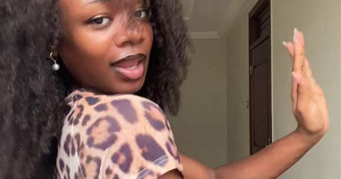Small Nyash Dey Shake- Moment Slim Lady Wowed Guests by Shaking Her Bortos to Entice Them [Video]