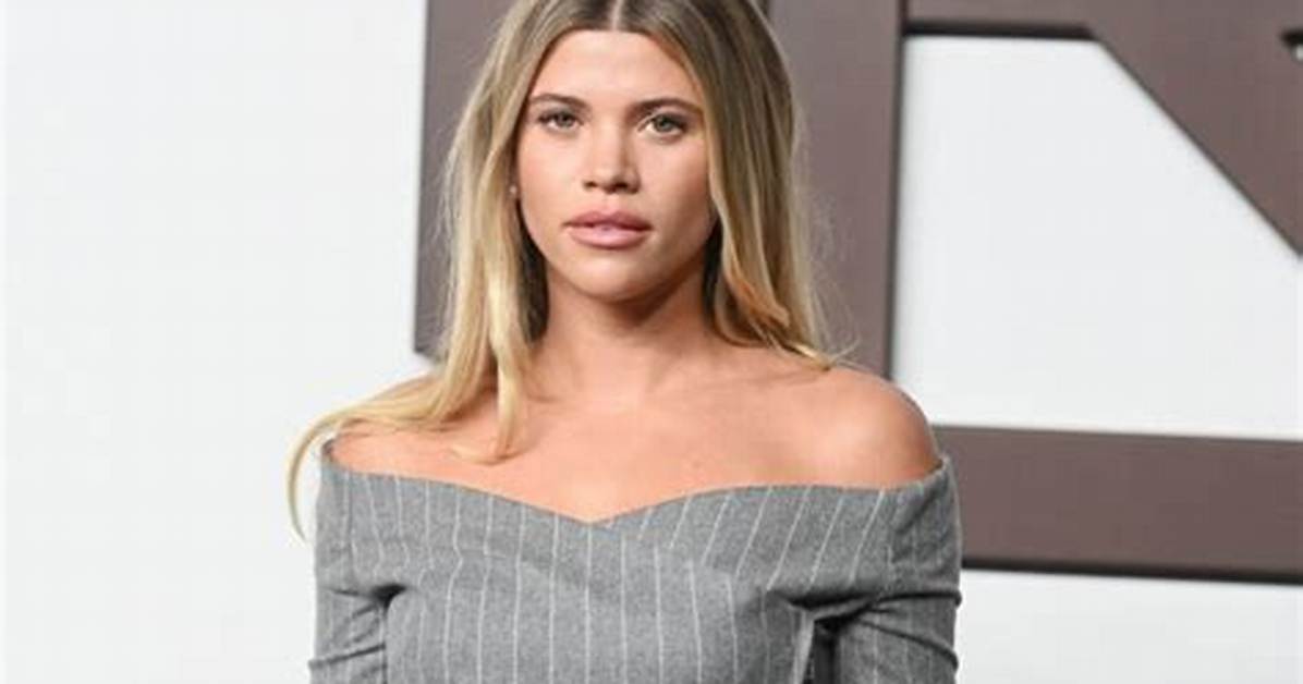 Sofia Richie Net Worth, Age, Height, Bio, Birthday, Wiki!