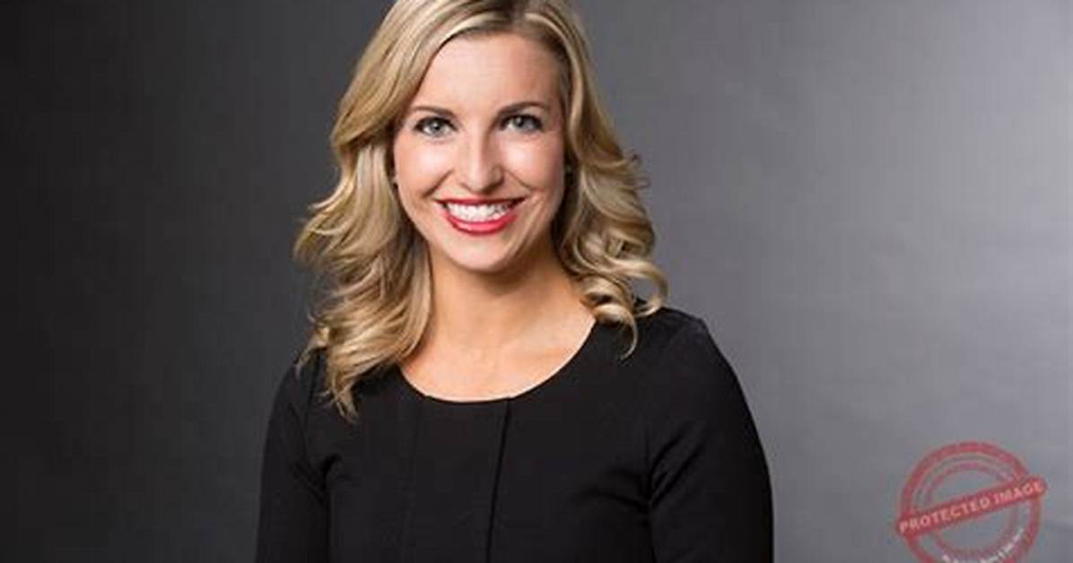 Sophia Minnaert- Bio, Age, Height, Net Worth, Boyfriend, Dating