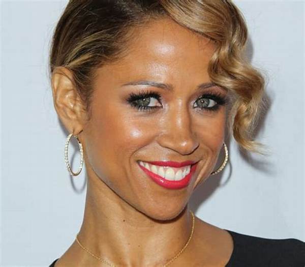 Stacey Dash- Wiki, Age, Height, Husband, Net Worth, Ethnicity
