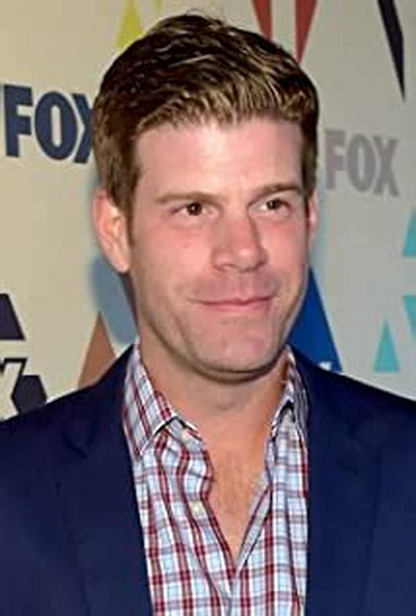Stephen Rannazzisi Net Worth, Age, Height, Bio, Birthday, Wiki!