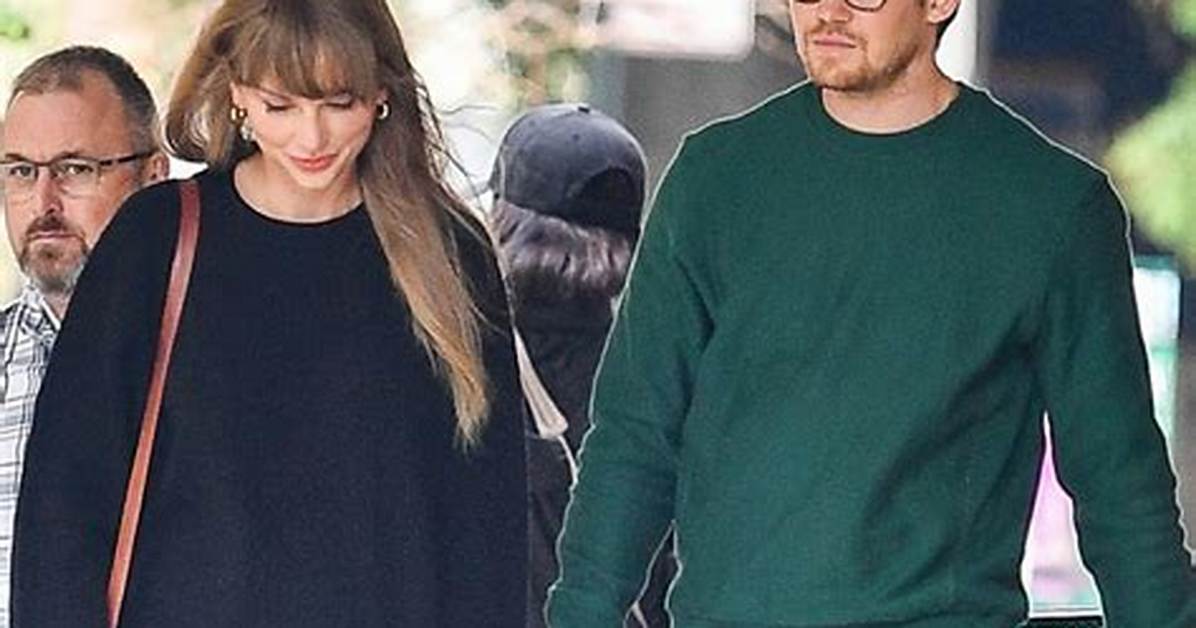 Taylor Swift Spotted with New Boyfriend Joe Alwyn for First Time – Report