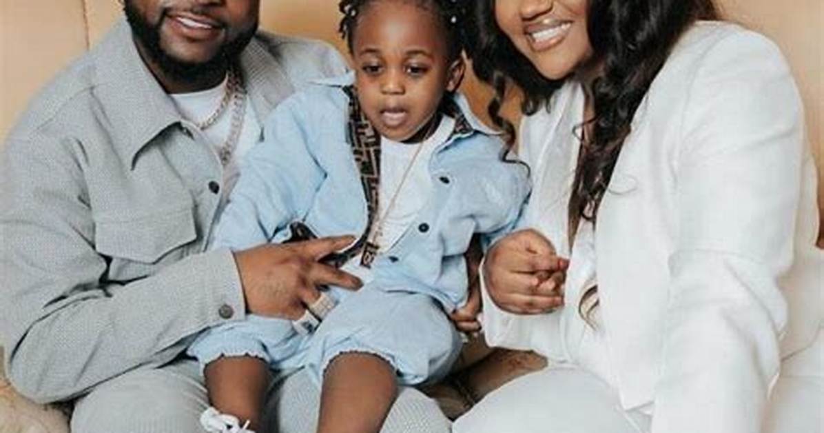 The Money Family: See Davido’s Wealthy Father, Cute Sister, and Other Siblings