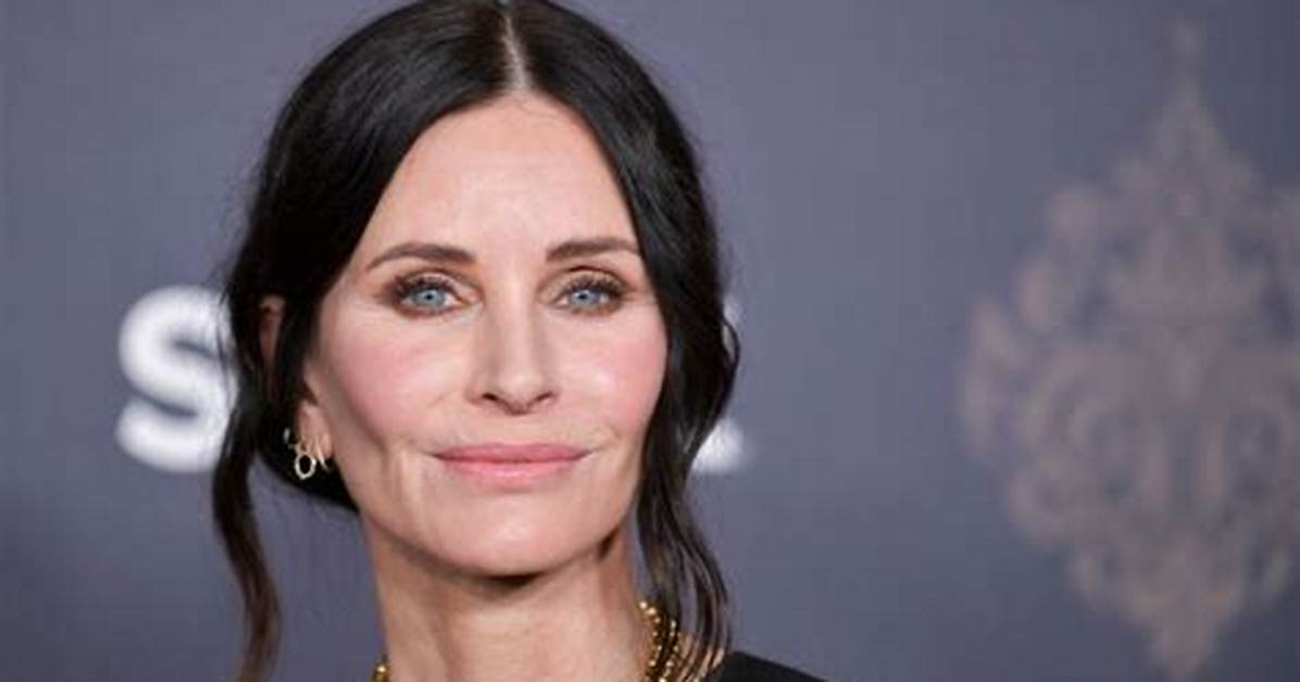 What Is Courteney Cox’s Net Worth: Biography, Net Worth & More