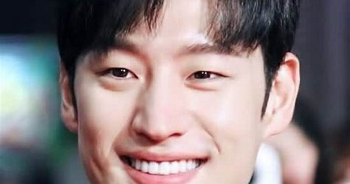 Who Are Lee Je-Hoon Siblings?