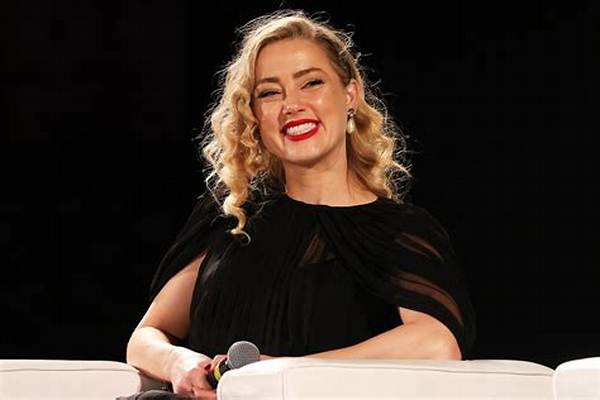 Who Is Amber Heard? , Birthday, Family, Social Media
