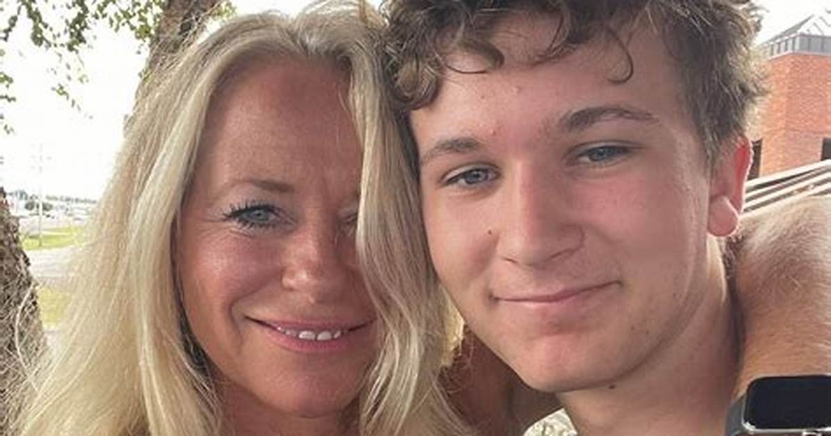 Who Is Deana Carter’s Son, Gary Hayes Hicky?