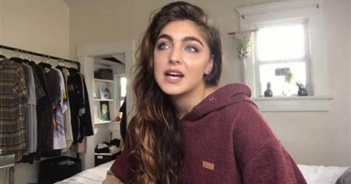 Who Is Emily Rinaudo: Biography, Net Worth & More
