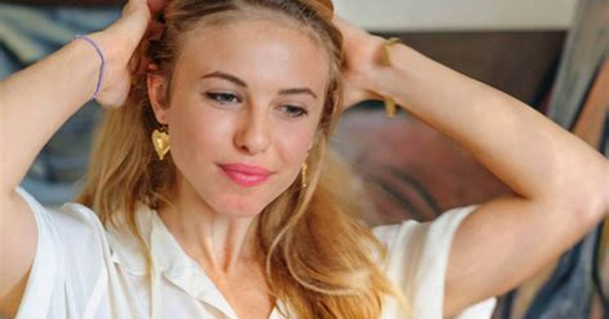 Who Is Gianna Distenca? Bio, Age, Net Worth & More
