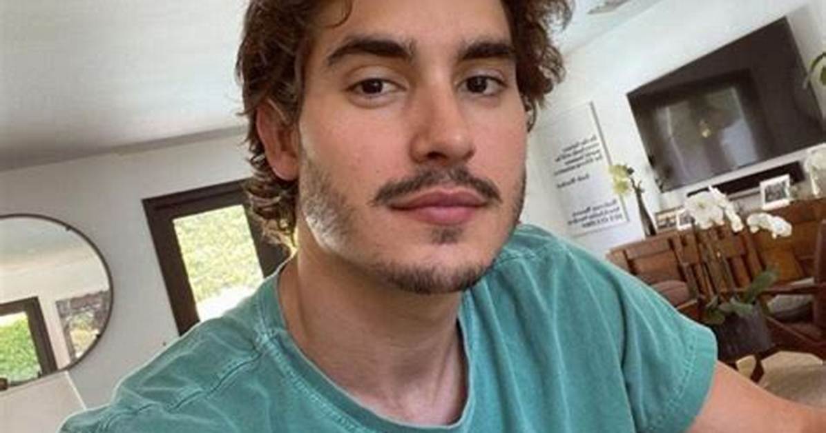 Who Is Henry Zaga: Biography, Net Worth & More