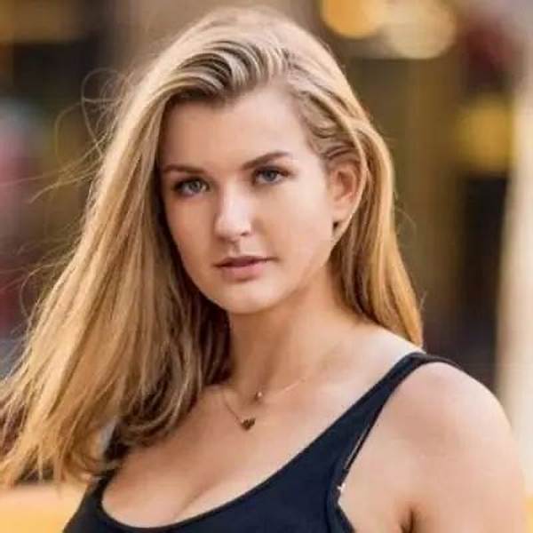 Who Is Mia Melano? Wiki, Age, Height, Net Worth, Boyfriend, Dating