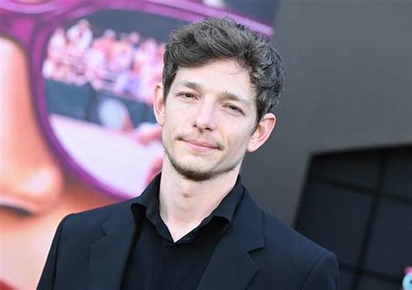 Who Is Mike Faist? , Age, Height, Films, Awards, Family, Social Media