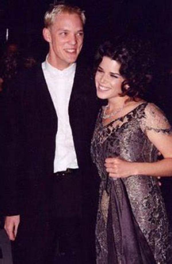 Who Is Neve Campbell Dating – Neve Campbell's Boyfriend & Exes