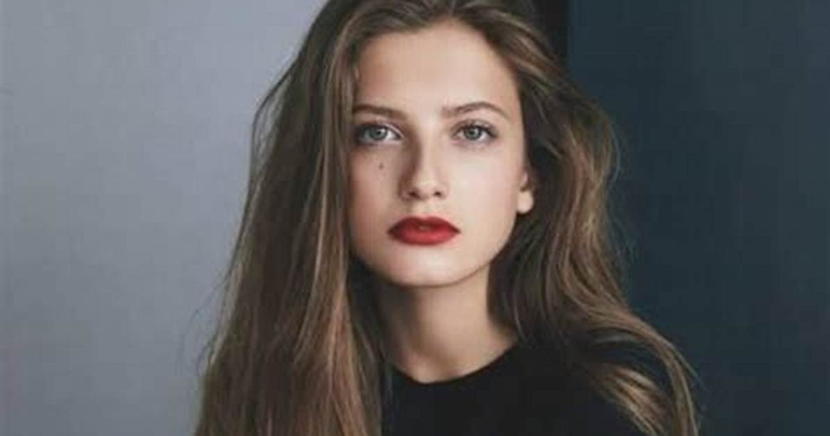 Who Is Zoe Pastelle Dating – Zoe Pastelle's Boyfriend & Exes