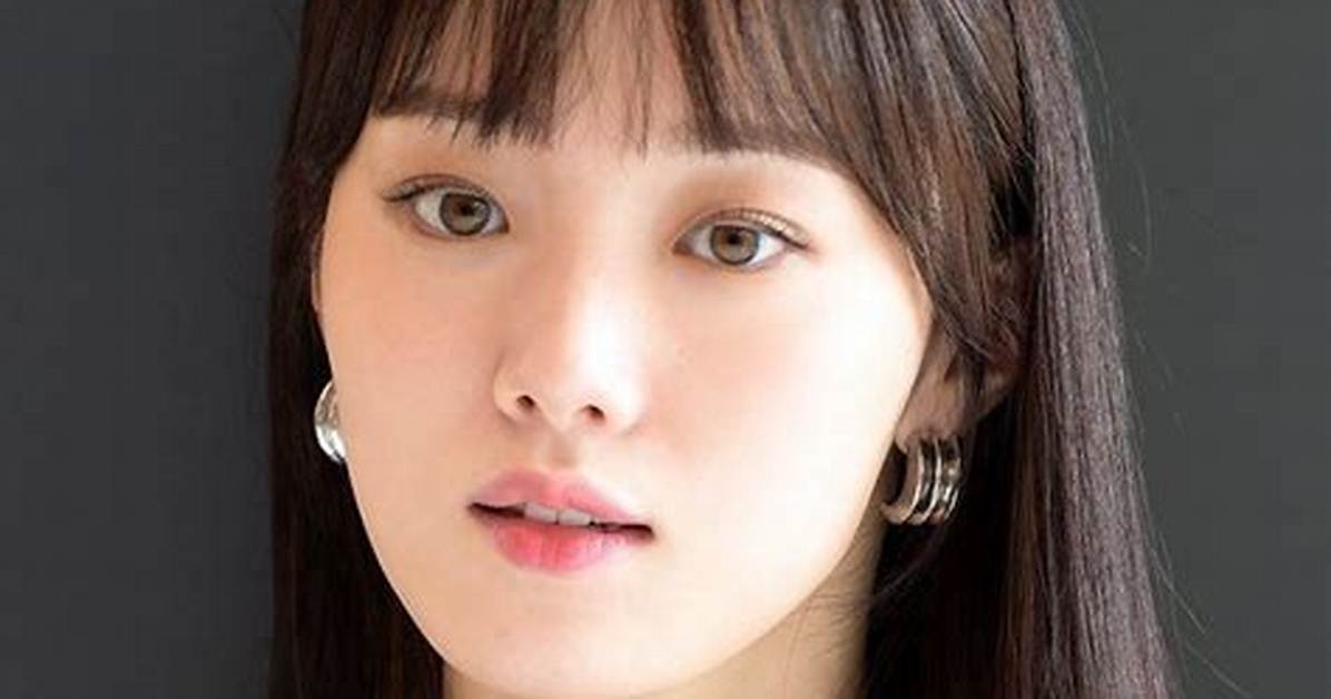 Yoon Hye-Jin - Net Worth, Age, Height, Birthday, Bio, Wiki!