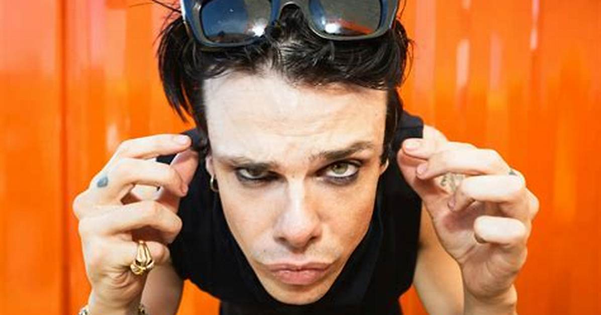 Yungblud Releases Music Video for 'Parents'