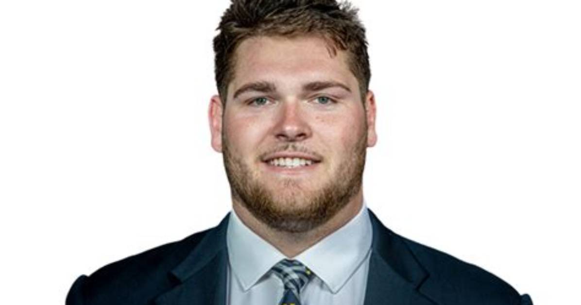 Zak Zinter Height: How Tall Is Zak Zinter?